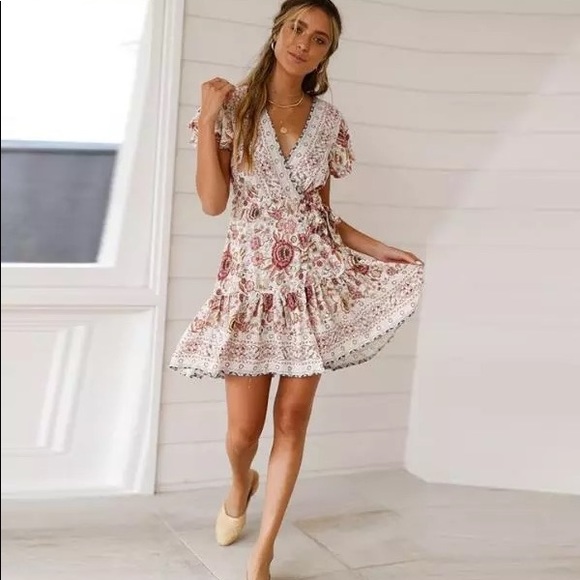 Restock arriving soon 👁✳️ boho FLORAL wrap  DRESS - Picture 5 of 8